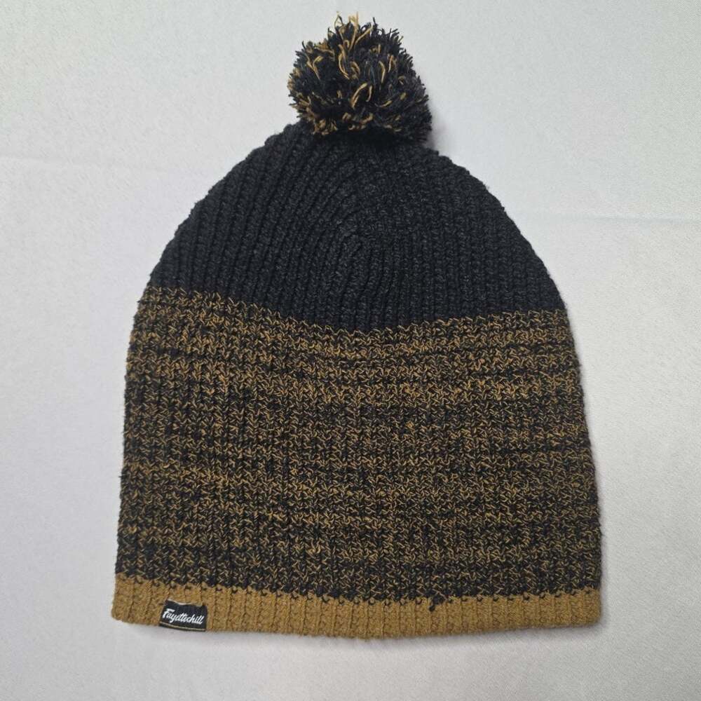 Fayettechill knit pom-pom beanie